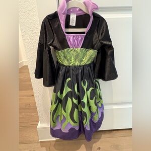 DRAGON QUEEN WITH SOFT CROWN